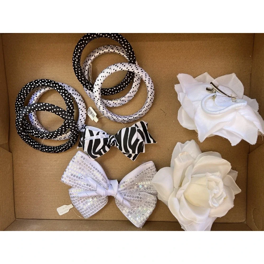 Mixed Lot Of 39 Fascinator Hair Clips Bows Roses Hello Kitty‎ Sequins Bracelets